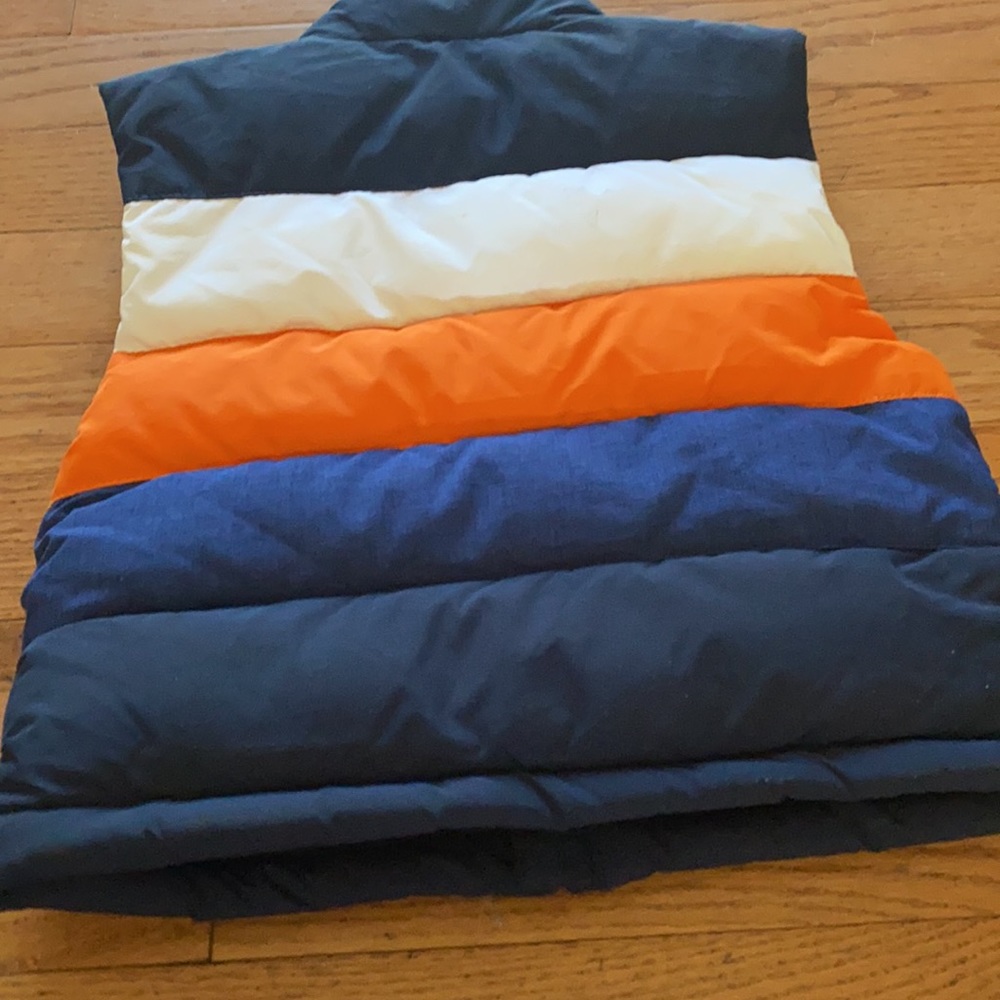 Boys puffer vest Nautica size 2T New wTags !! - Picture 2 of 3